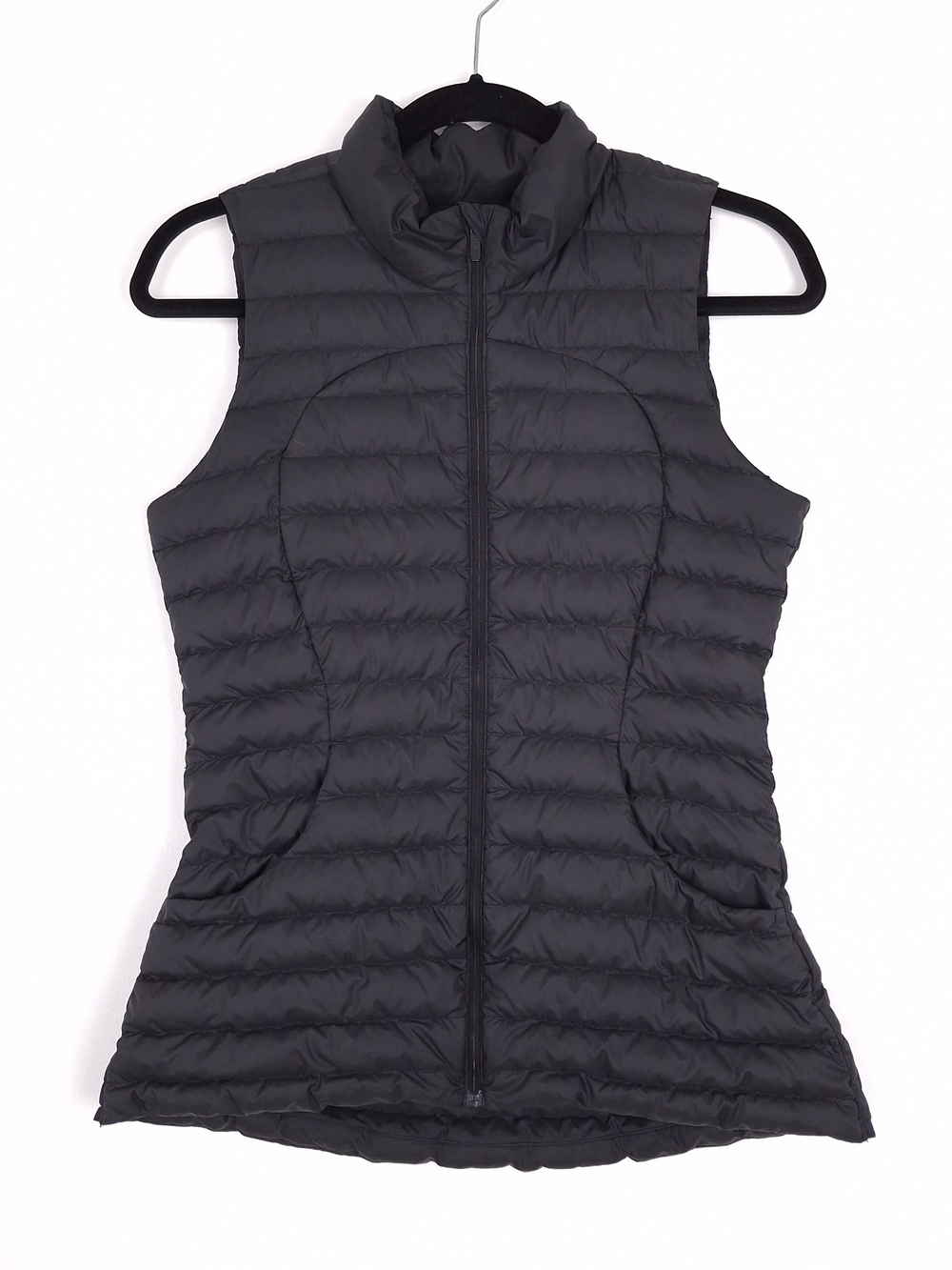 Lululemon Pack It Down Vest lightweight 700 fill slim fit outdoor layering black